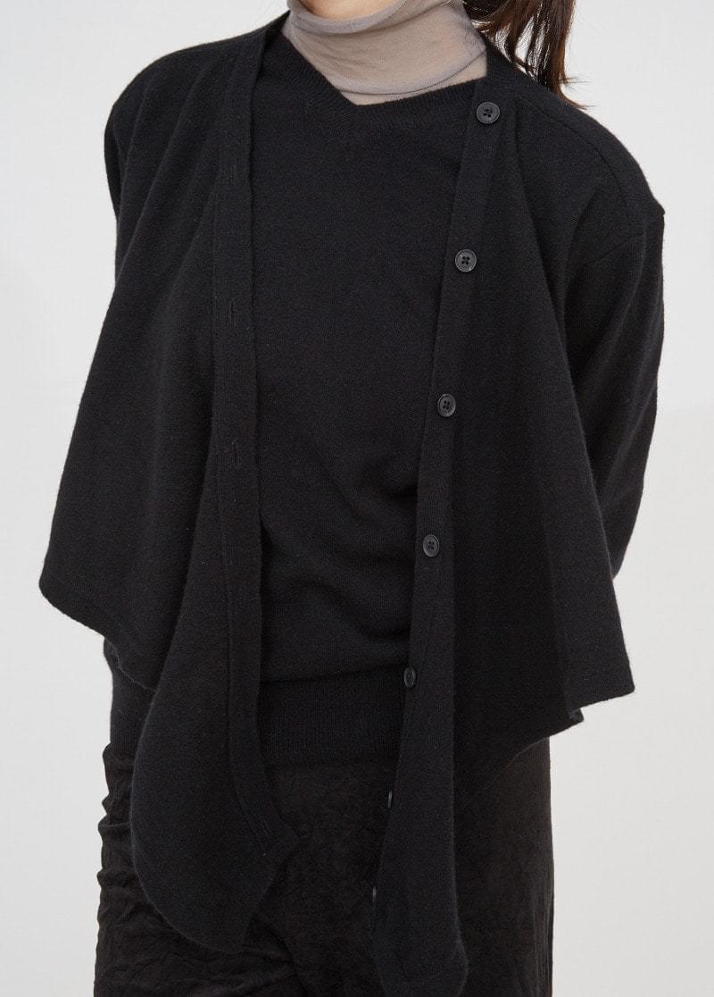 Two-fold cardigan