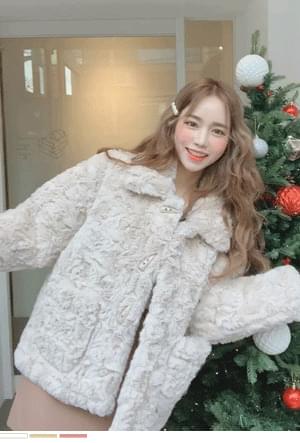 Filled with fur jacket