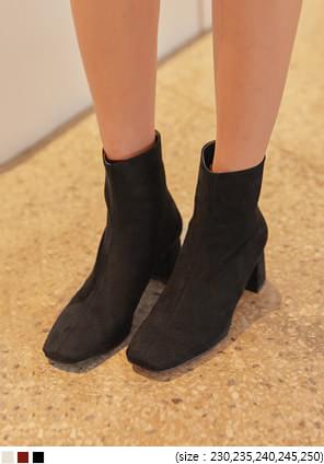 REMEN SUEDE SQUARE ANKLE BOOTS
