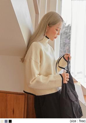 MORING COLORING HIGH NECK KNIT