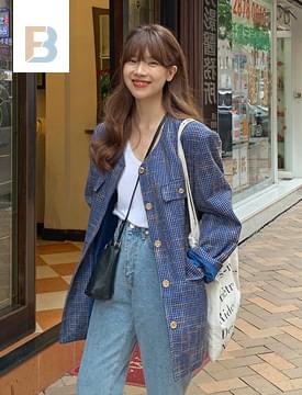 Over vintage tweed jacket