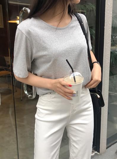 Round neck t 短袖上衣