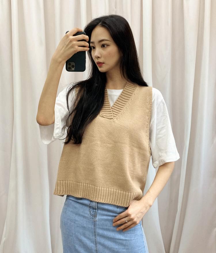 시루 브이넥 베스트