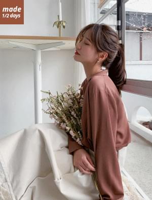 페미닌 브이넥 블라우스