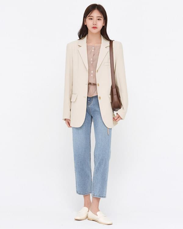 in modern clssic jacket