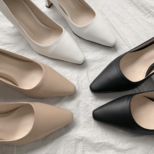 Vetiv Stiletto Hill