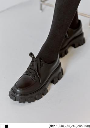 LEMANG UNIQUE LEATHER LOAFER