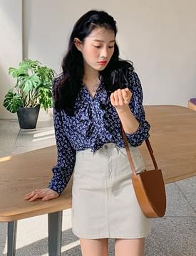 Flower Frill Wrap Blouse 襯衫