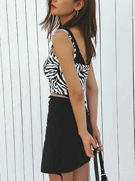 Cropped zebra shirt