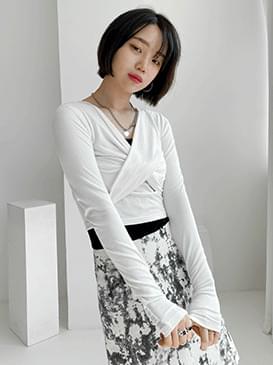 Twisted Laura Crop T-shirt