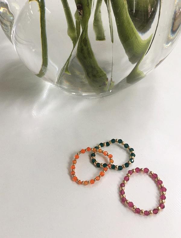 Cure beads ring