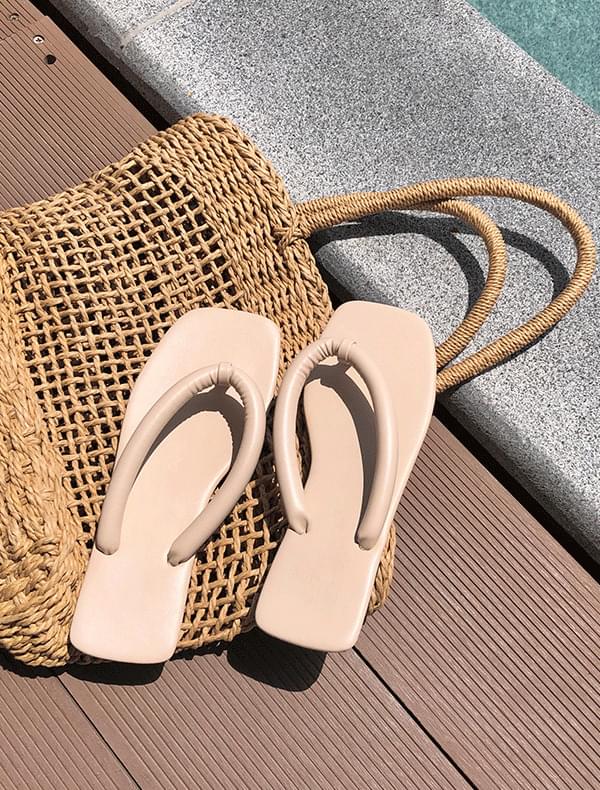 Modern square slippers