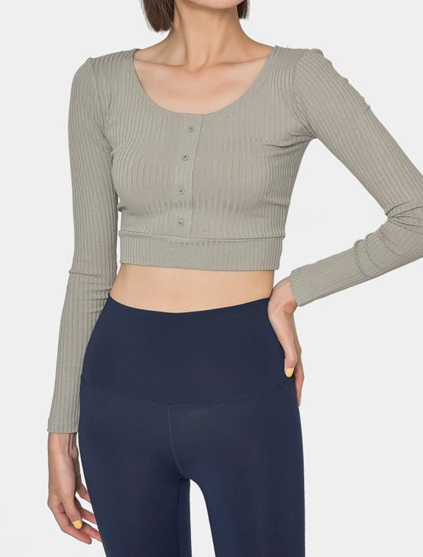 Button cropped t-shirt