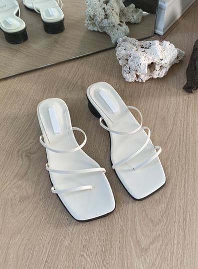 Ruin simple strap shoes