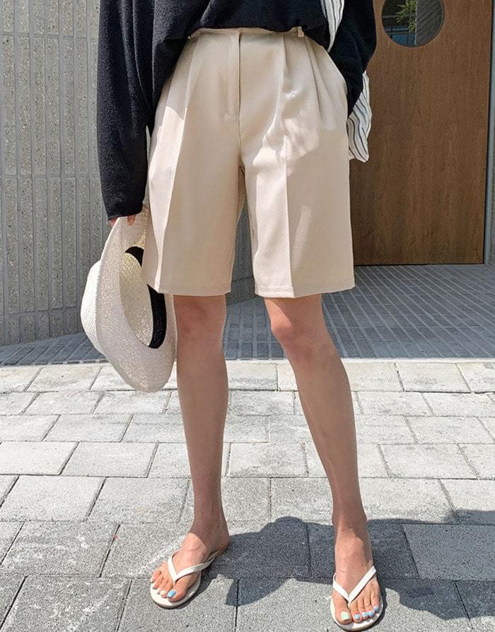 벤티핀턱와이드하프슬랙스