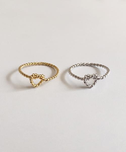 pretzel ring