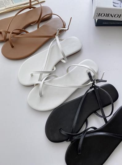 Solis hook shoes