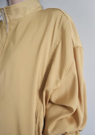 composed zip-up jumper (3c)