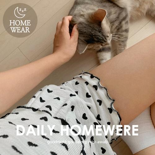 Love dot pajama set