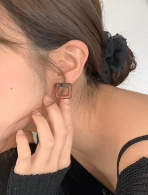 Square marbling pattern earrings