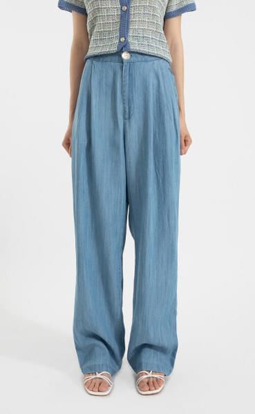 Danish one-button straight jeans