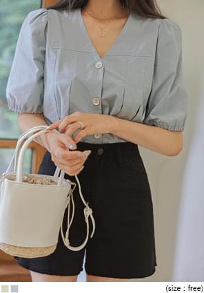 FONA BUTTON PINTUCK 1/2 BLOUSE