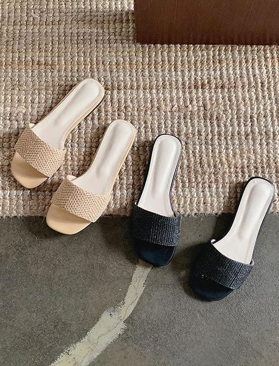 Rattan slippers