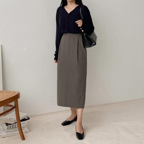 Chelpin Tuck H Long Skirt