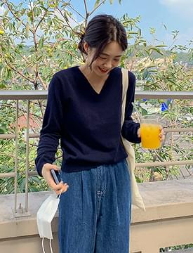 Soho Cashmere V-Neck Knit 針織衫