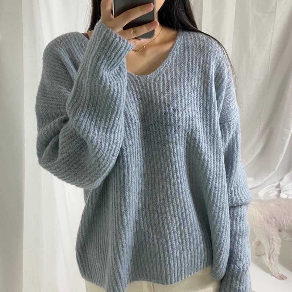 Hatchi V-neck knit ニット