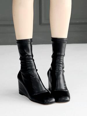 Enitz Shirring Socks Ankle Boots 7cm