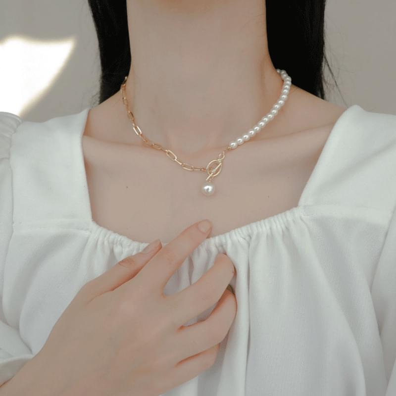 Half Pearl Chain Chain Choker Necklace