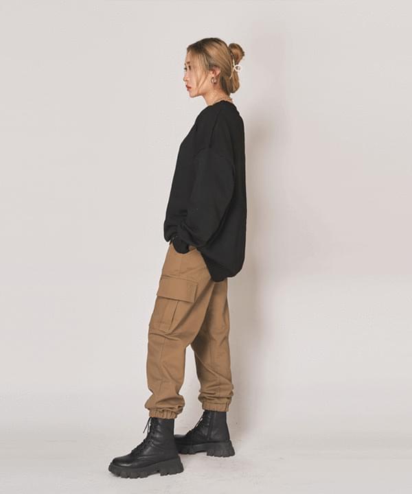 Store cargo jogger trousers