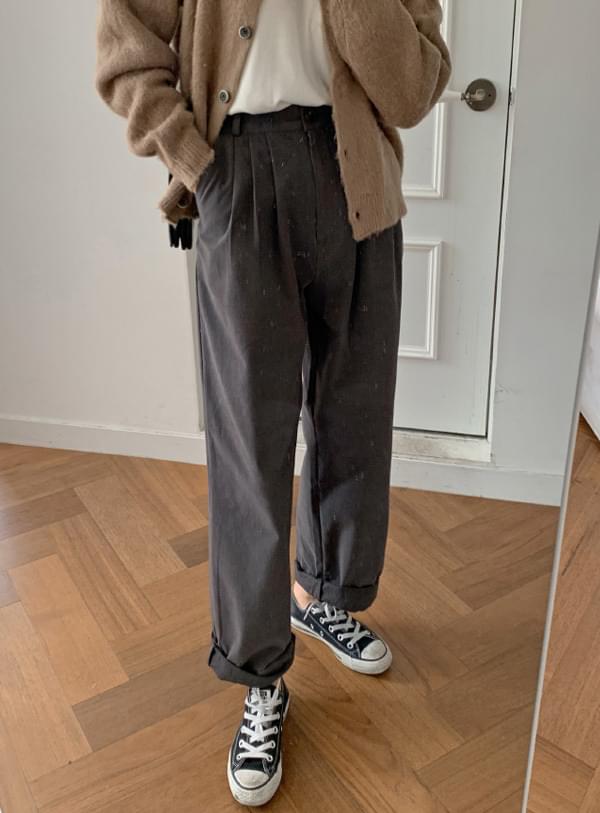 Kaem pintuck pants