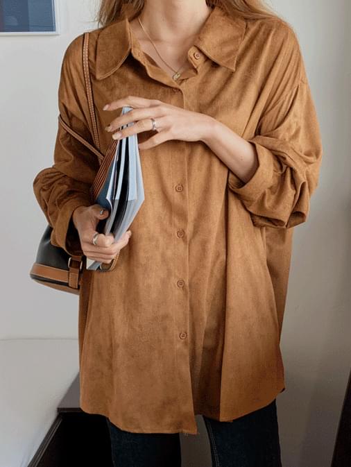 Roiled suede overfit shirt