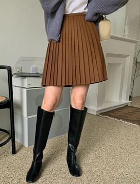 Love Me Wool Pleated Mini Skirt