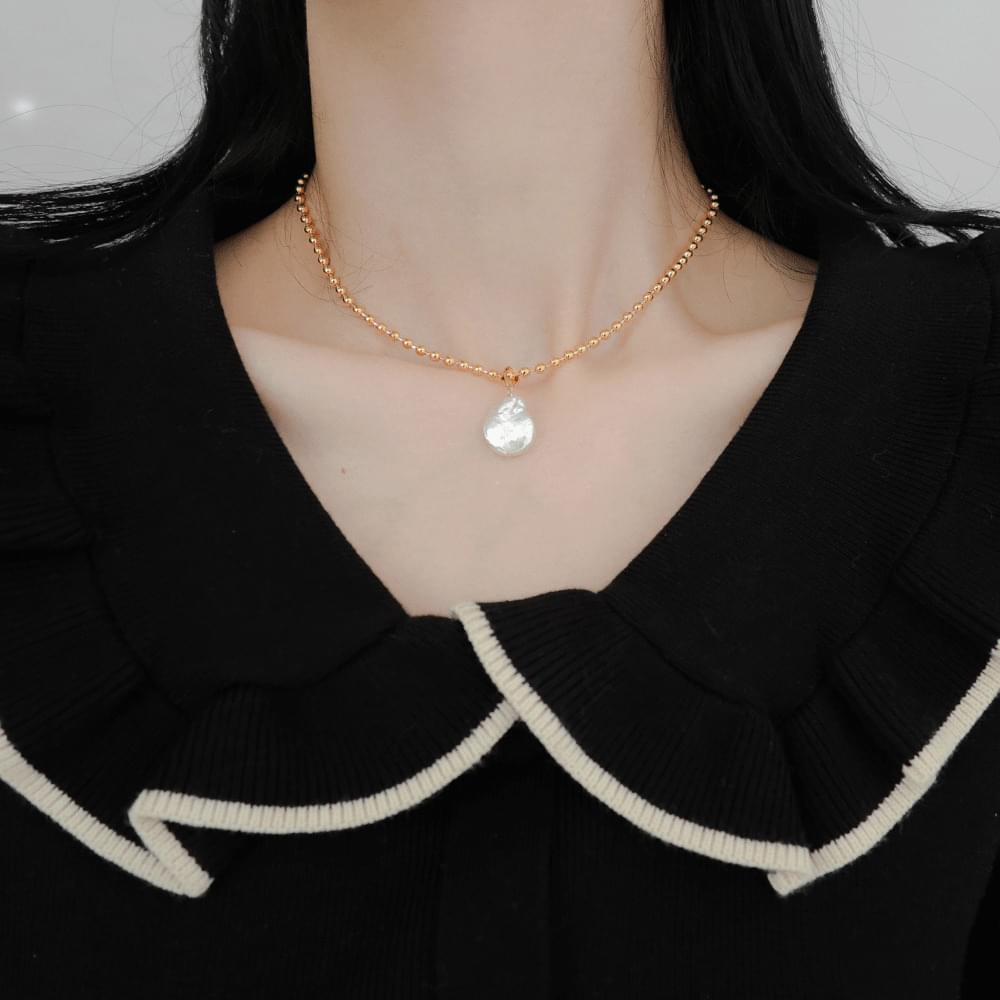1717 Big Pearl Ball Necklace