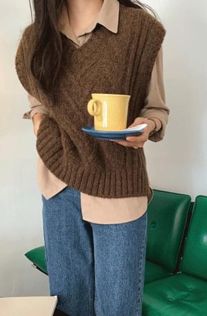 Alpaca Cable Knit Vest 開襟衫