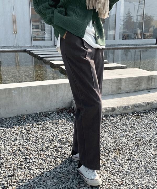 卡其褲