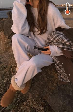 Free Loose Fit Sweatshirt