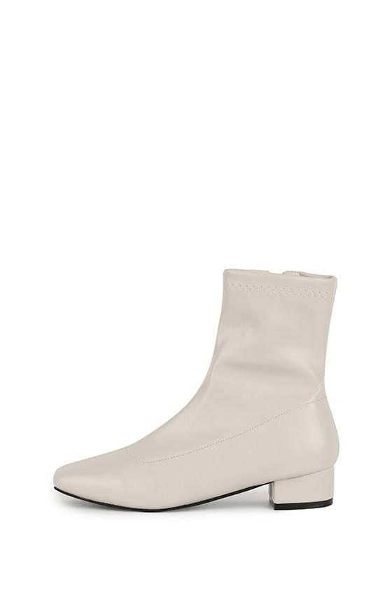 Terraced skinny ankle boots 靴子