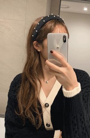 Pearl-dot headband