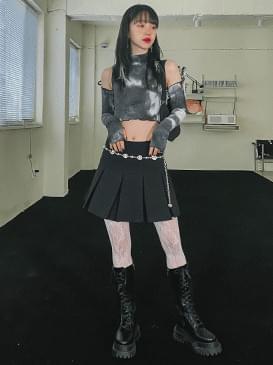 プリーツスカート