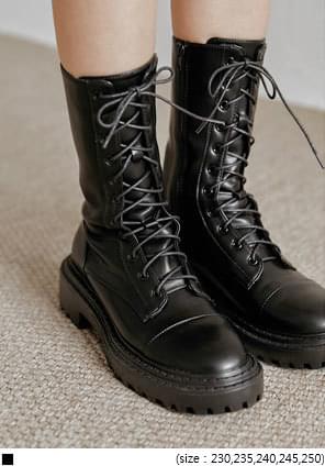 綁帶設計皮革中長軍靴