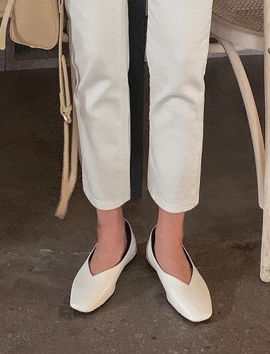 Bijou leather flat