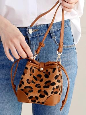 Leof Bokjori Cross Bag 肩背包