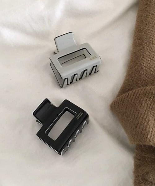 border hair pin