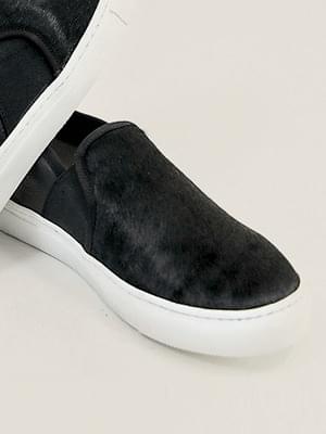 Yukez leather heel slip-on 3cm 球鞋/布鞋