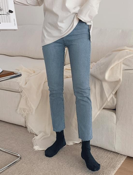 Gentle Slim Date Denim