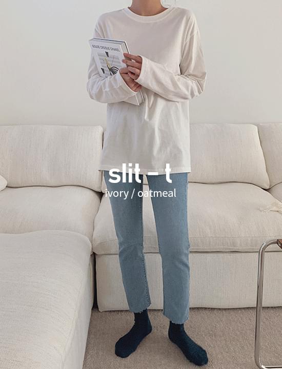Normal split T-shirt